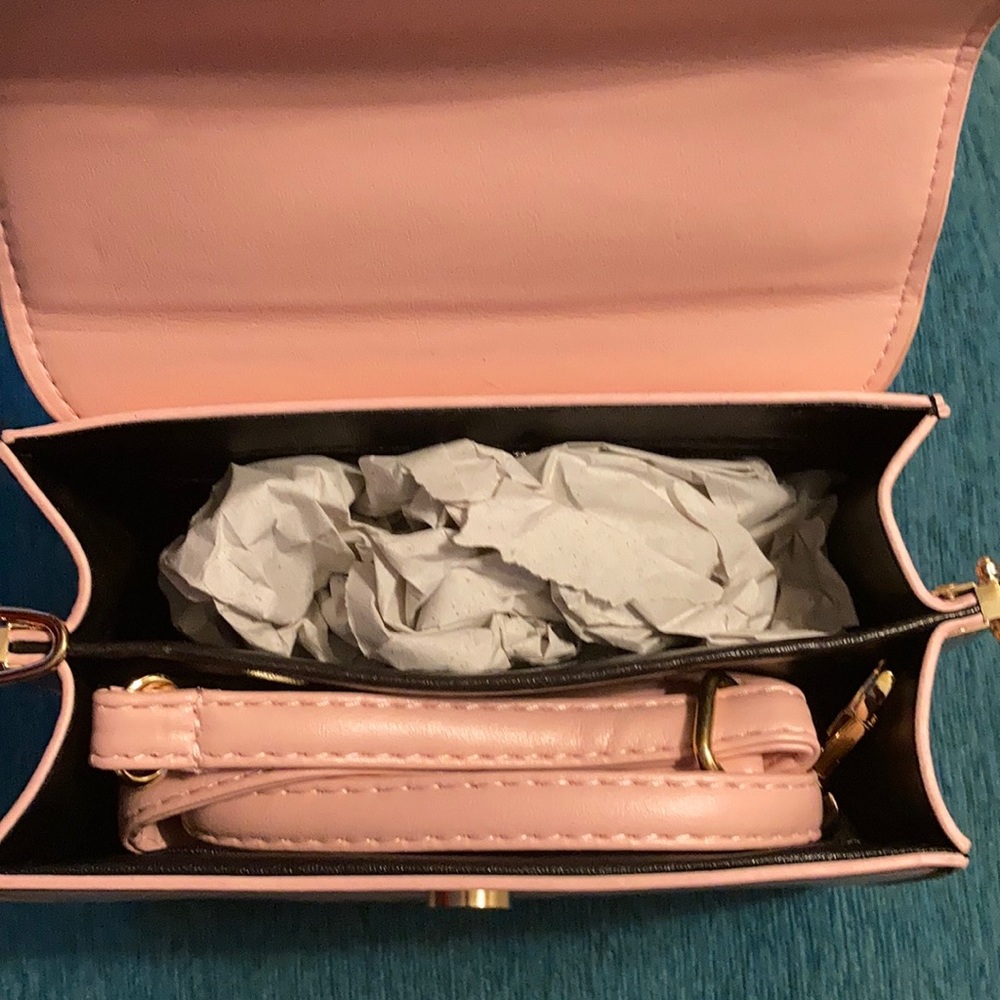 Pink Purse - Picture 2 of 4